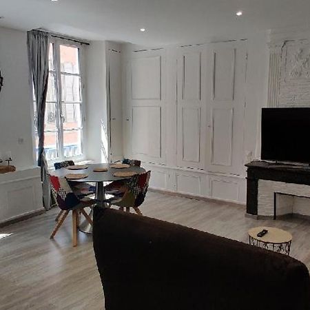 Appartement F2 Dans Le Centre Historique Le Puy-en-Velay Eksteriør bilde